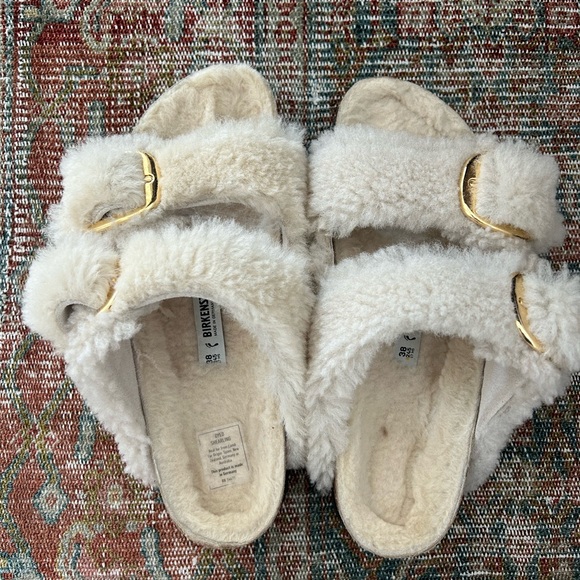 Brand new Shearling Birkenstocks, size 38 - Picture 2 of 4